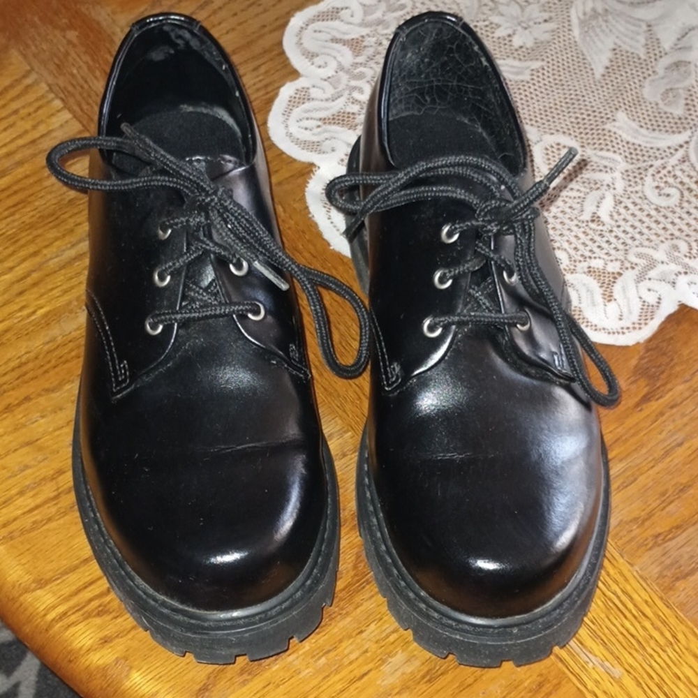 Black Lace-Up Oxford Shoes